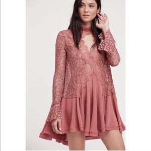🆕 {Free People} People Secret Origins Lace Tunic